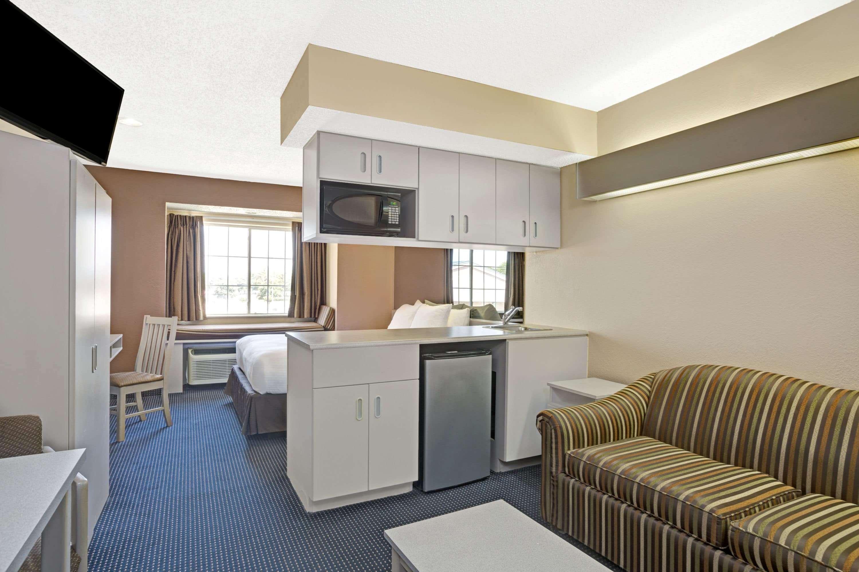 Microtel Inn & Suites By Wyndham Houston/Webster/Nasa/Clearlake Nassau Bay Ngoại thất bức ảnh