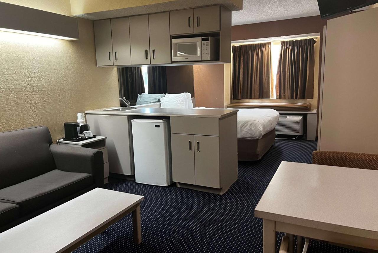 Microtel Inn & Suites By Wyndham Houston/Webster/Nasa/Clearlake Nassau Bay Ngoại thất bức ảnh