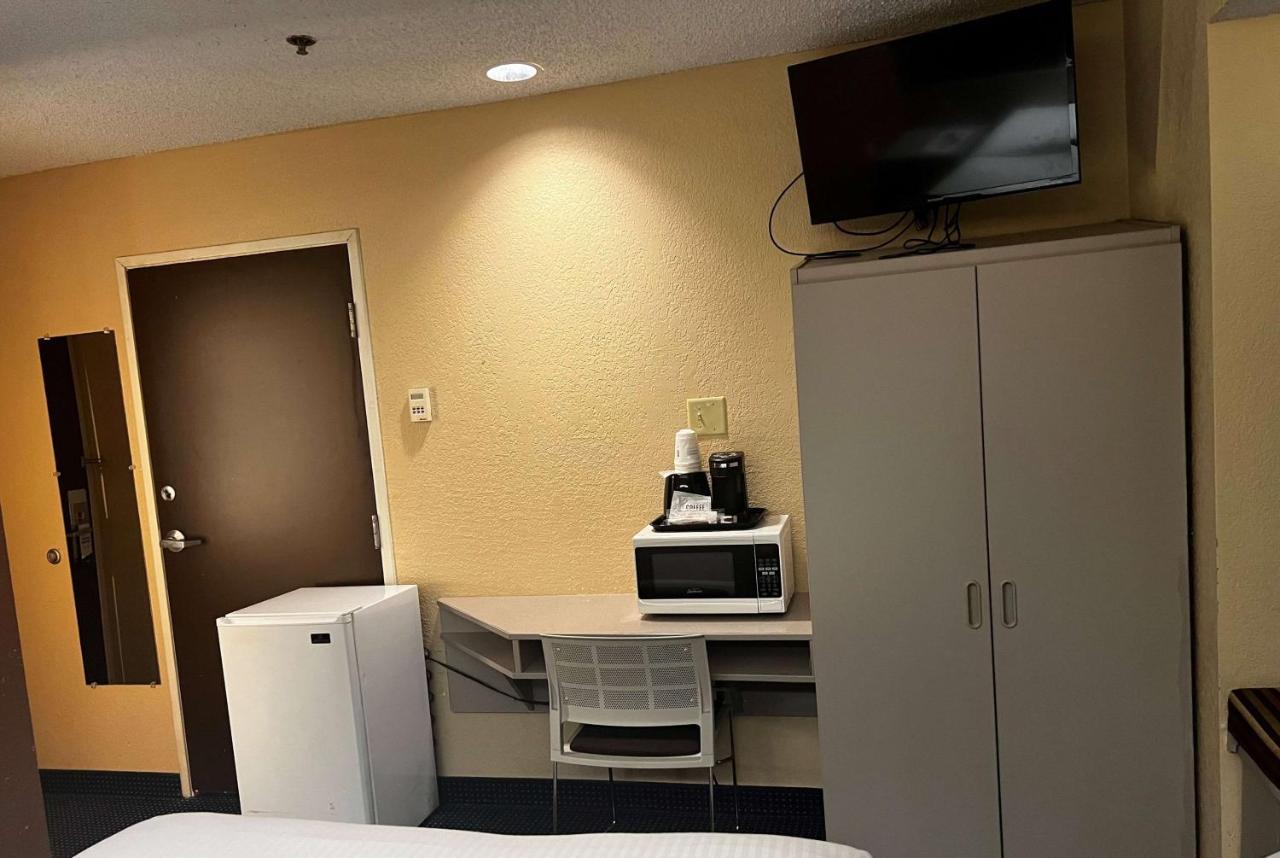 Microtel Inn & Suites By Wyndham Houston/Webster/Nasa/Clearlake Nassau Bay Ngoại thất bức ảnh